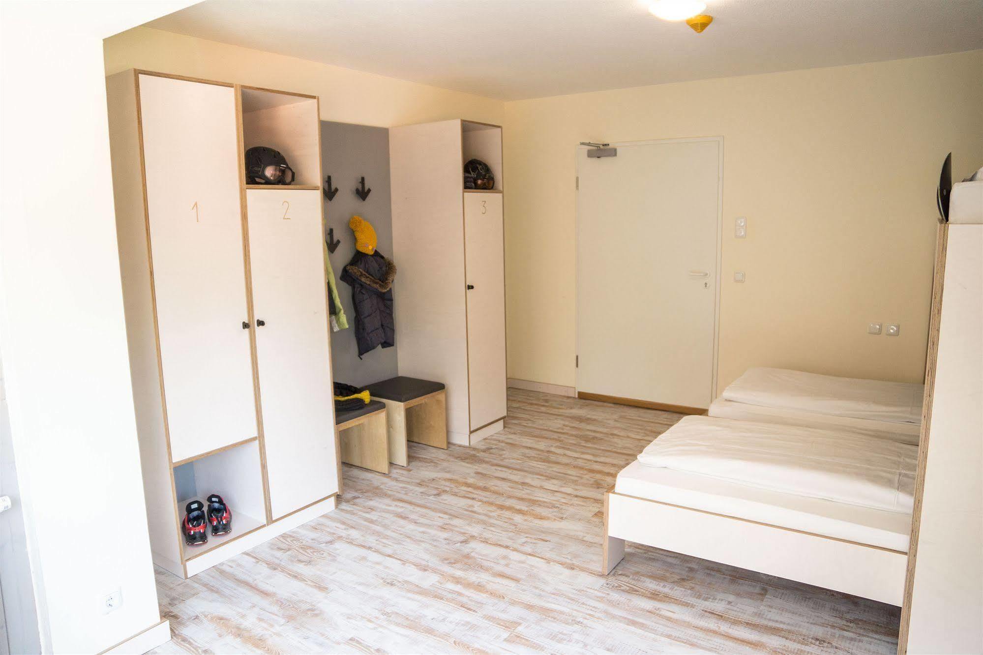 Oberstdorf Hostel Ngoại thất bức ảnh